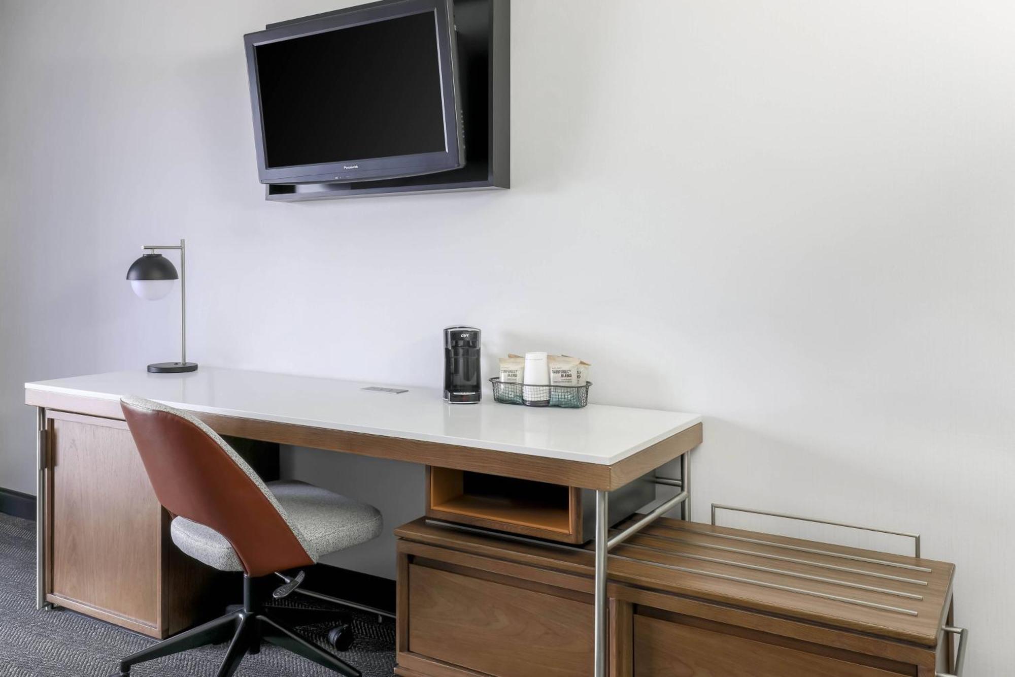 Courtyard By Marriott Boulder Broomfield Hotel